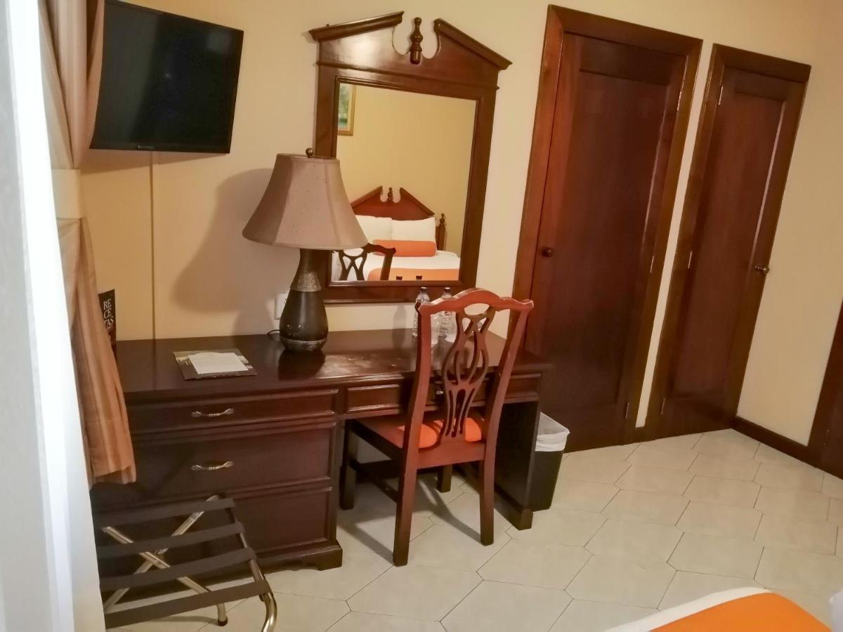 Hotel Royal Palace Гватемала Экстерьер фото
